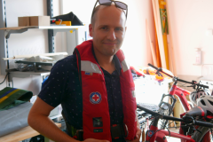 Auf Entdeckung in der Garage der Wachtstation